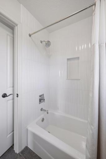 Jack & Jill bath/shower