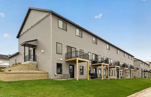 5205 Harvest Square Place NW, Rochester, MN 55901