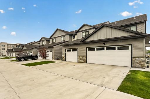 5205 Harvest Square Place NW, Rochester, MN 55901
