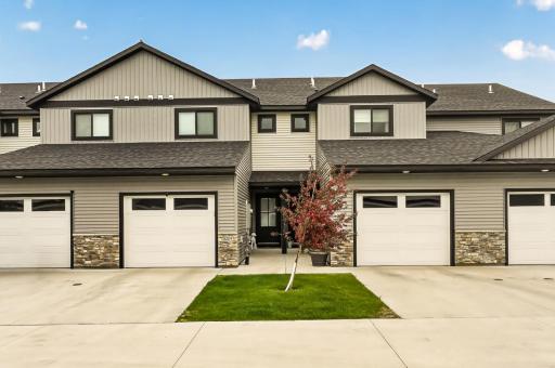 5205 Harvest Square Place NW, Rochester, MN 55901