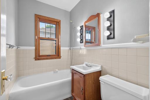 5332 14th Avenue S, Minneapolis, MN 55417