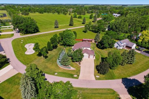 Kramer showing proximity to golf course.jpg