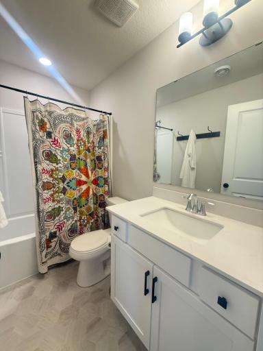 18120 Gavel Lane, Lakeville, MN 55044