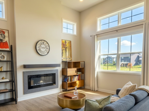 18120 Gavel Lane, Lakeville, MN 55044