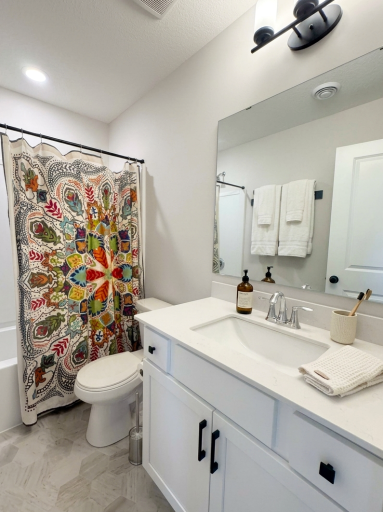 18120 Gavel Lane, Lakeville, MN 55044