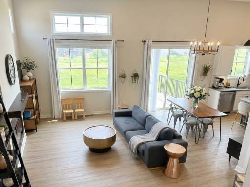 18120 Gavel Lane, Lakeville, MN 55044