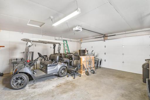 2853 35th Street S, Moorhead, MN 56560