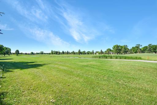 2853 35th Street S, Moorhead, MN 56560