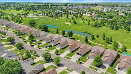 2853 35th Street S, Moorhead, MN 56560