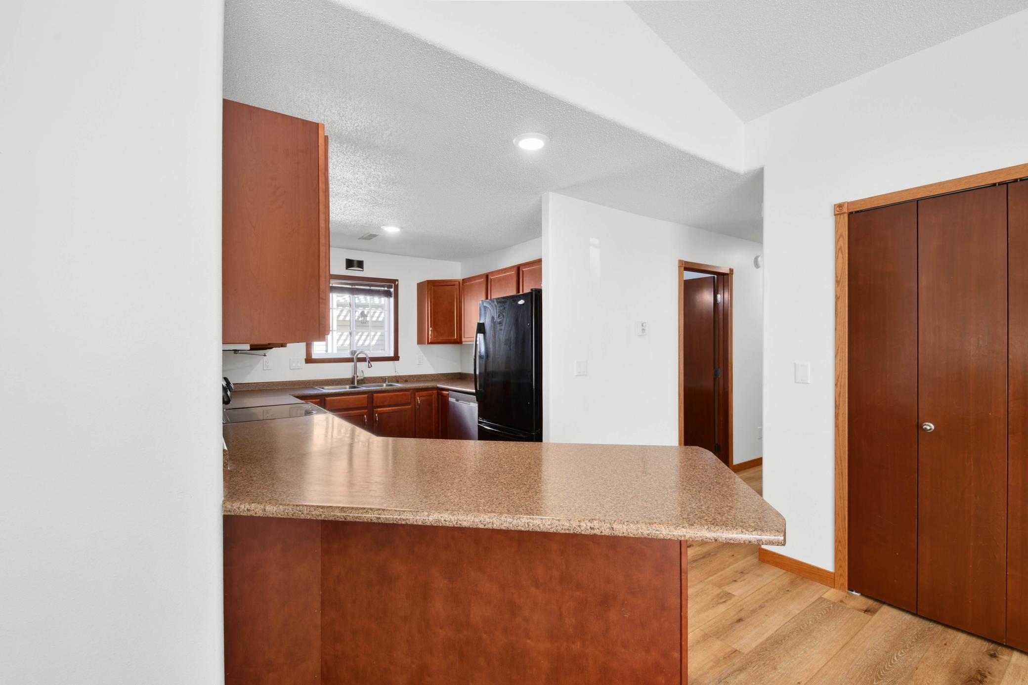 Kitchen snack bar