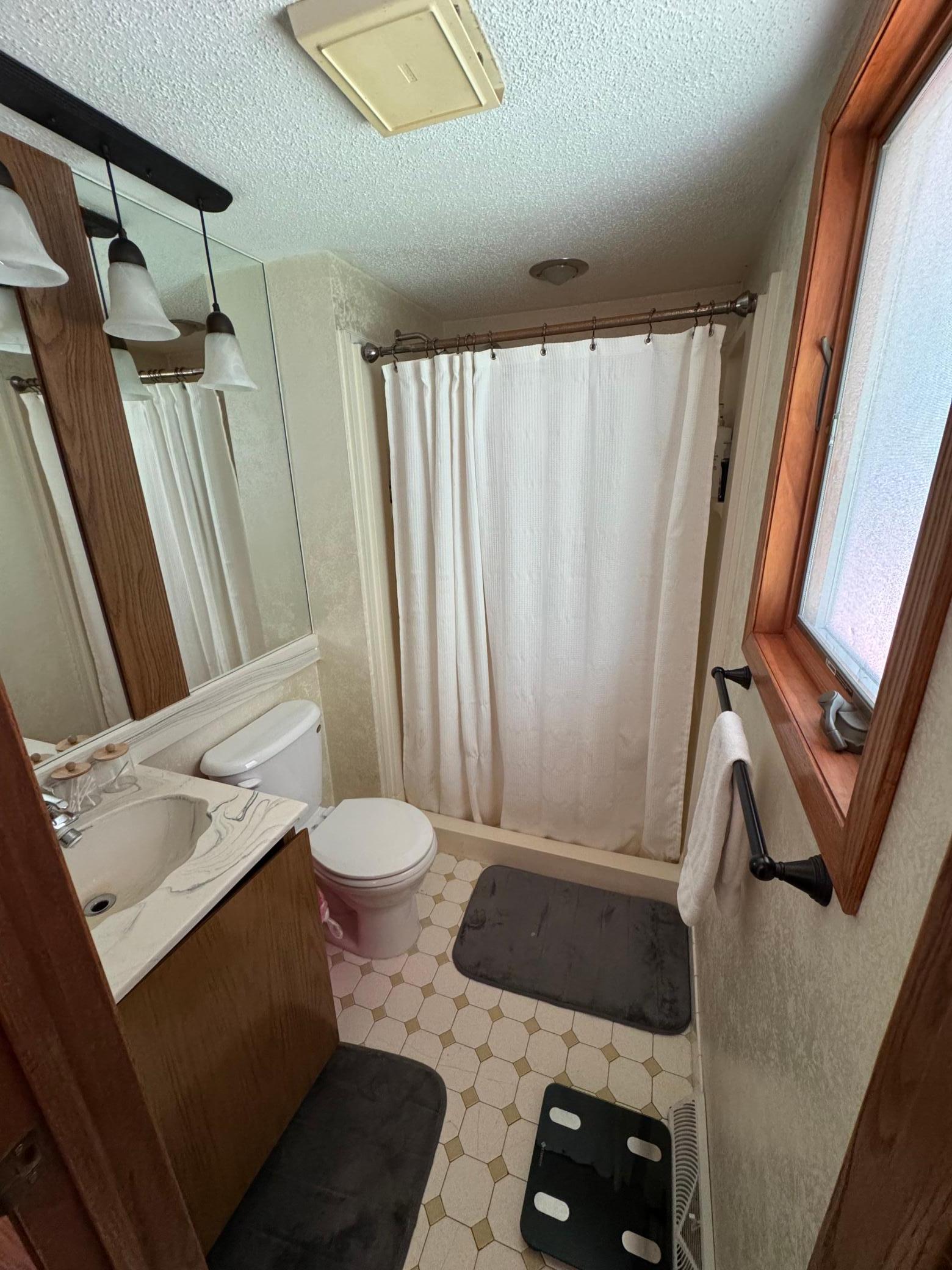 Primary 3/4 Bathroom
