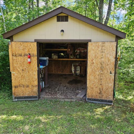 58059 Wolf Creek Road, Sandstone, MN 55072