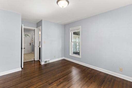 29-web-or-mls-1047 Dayton Ave-78.jpg