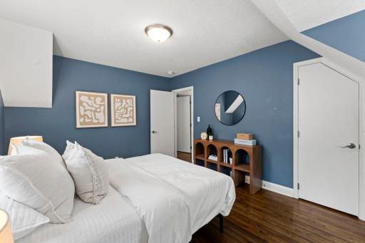 33-web-or-mls-1047 Dayton Ave-98.jpg