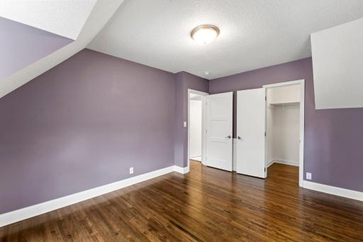 38-web-or-mls-1047 Dayton Ave-123.jpg
