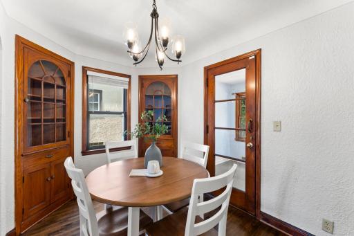20-web-or-mls-1047 Dayton Ave-33.jpg