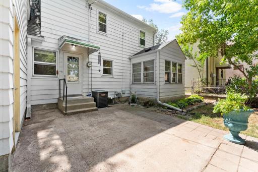 42-web-or-mls-1047 Dayton Ave-143.jpg
