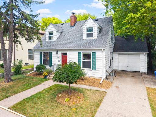 7-web-or-mls-1047 Dayton Ave-241.jpg