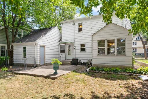 47-web-or-mls-1047 Dayton Ave-166.jpg