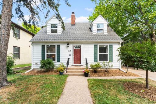 13-web-or-mls-1047 Dayton Ave-223.jpg