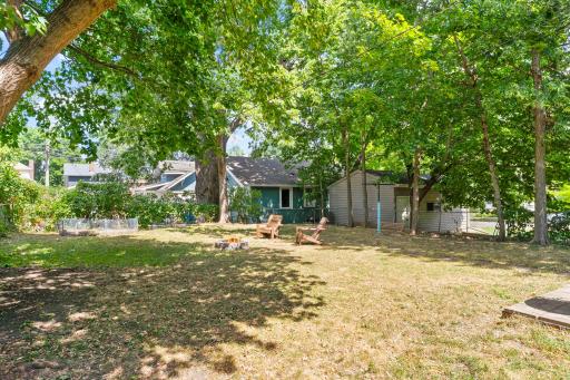 48-web-or-mls-1047 Dayton Ave-171.jpg