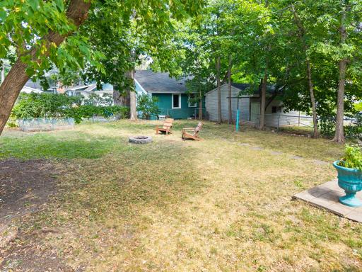 61-web-or-mls-1047 Dayton Ave-261.jpg