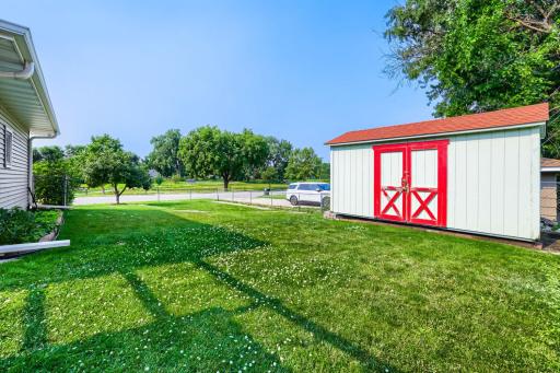 900 W 84th St - Web Quality - 015 - 15 Exterior Rear.jpg