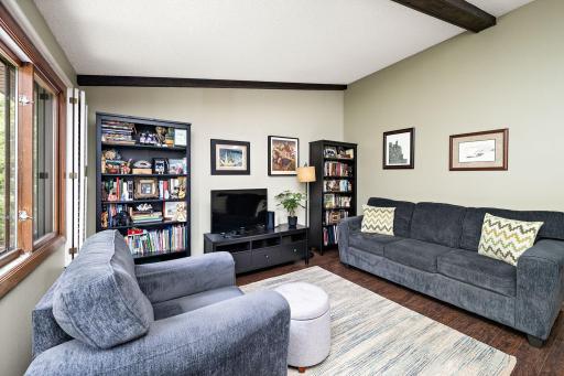 8723 Maplebrook Parkway N, Minneapolis, MN 55445