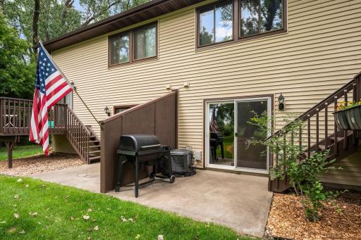 8723 Maplebrook Parkway N, Minneapolis, MN 55445