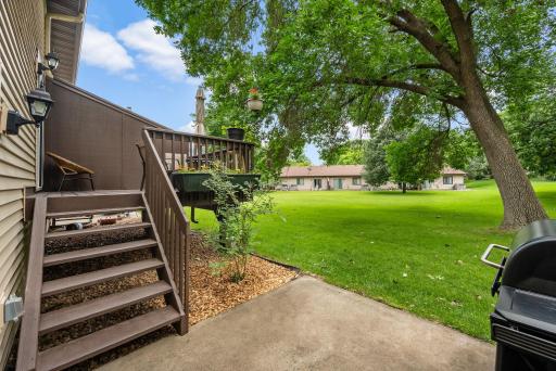 8723 Maplebrook Parkway N, Minneapolis, MN 55445