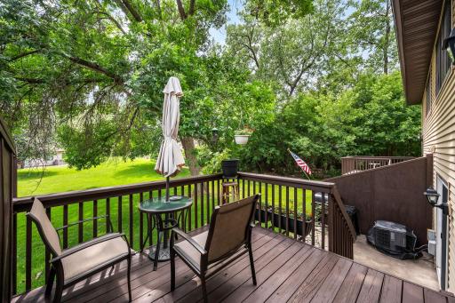 8723 Maplebrook Parkway N, Minneapolis, MN 55445