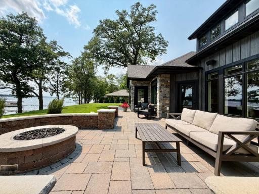 25274 Newport Beach Road, Detroit Lakes, MN 56501