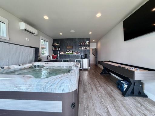 25274 Newport Beach Road, Detroit Lakes, MN 56501