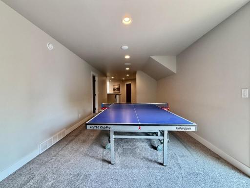 25274 Newport Beach Road, Detroit Lakes, MN 56501