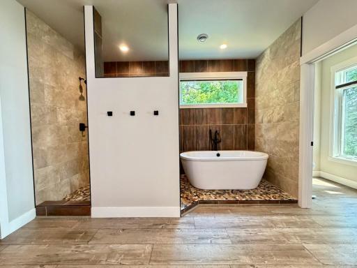 25274 Newport Beach Road, Detroit Lakes, MN 56501