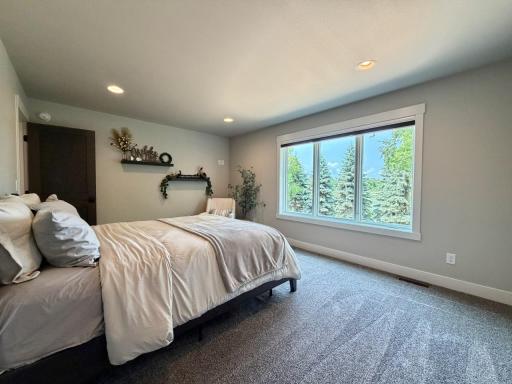 25274 Newport Beach Road, Detroit Lakes, MN 56501