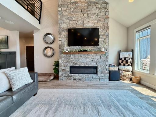 25274 Newport Beach Road, Detroit Lakes, MN 56501
