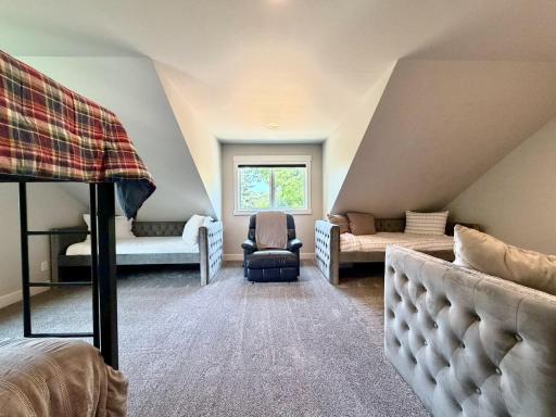 25274 Newport Beach Road, Detroit Lakes, MN 56501