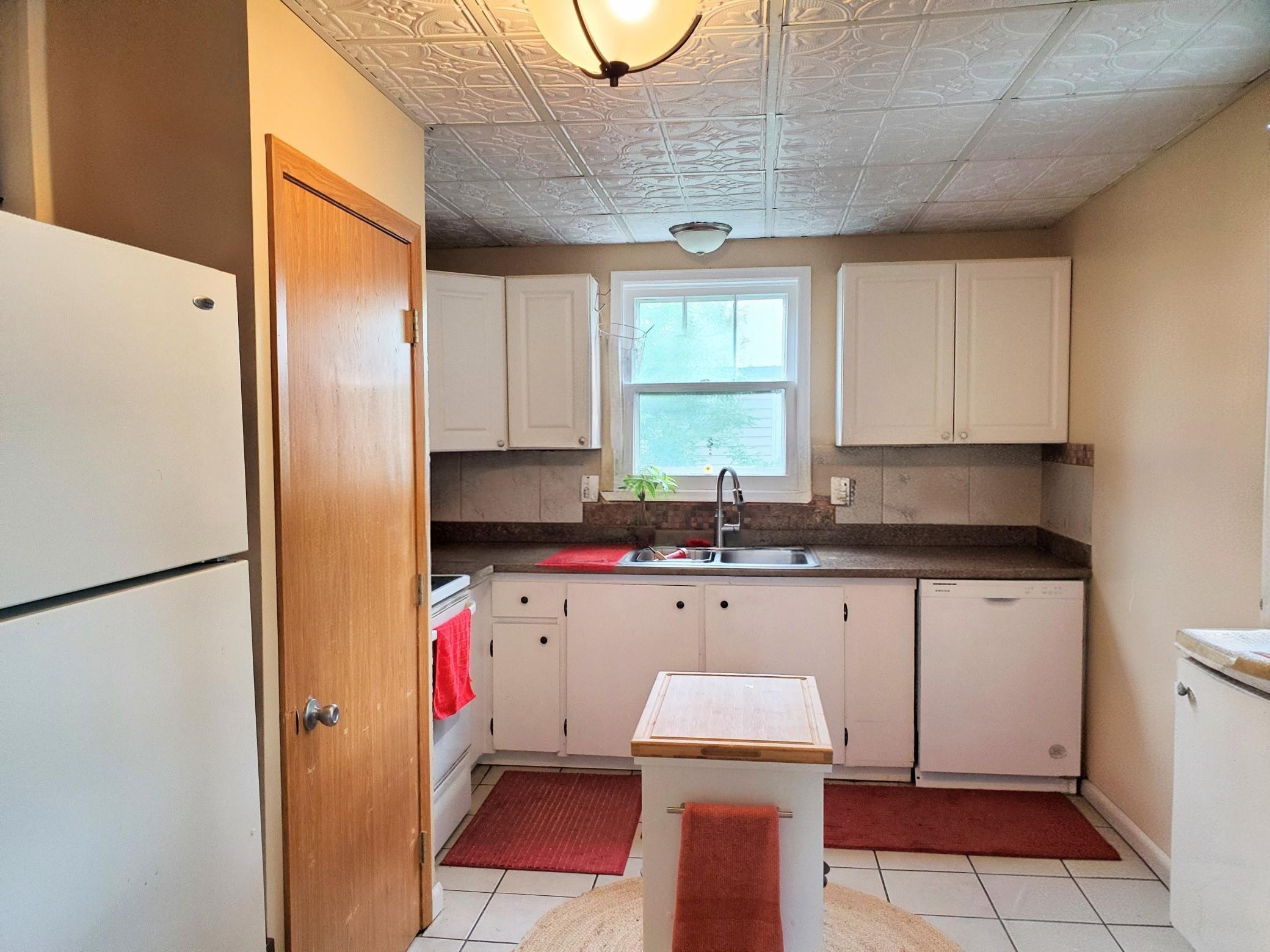 Large Kitchen