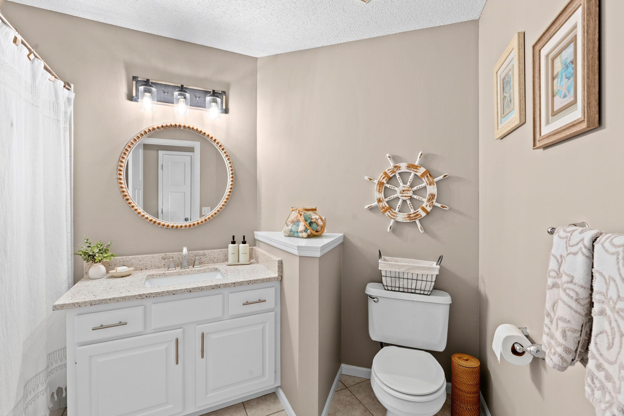 41-web-or-mls-9148 211th St W-50.jpg