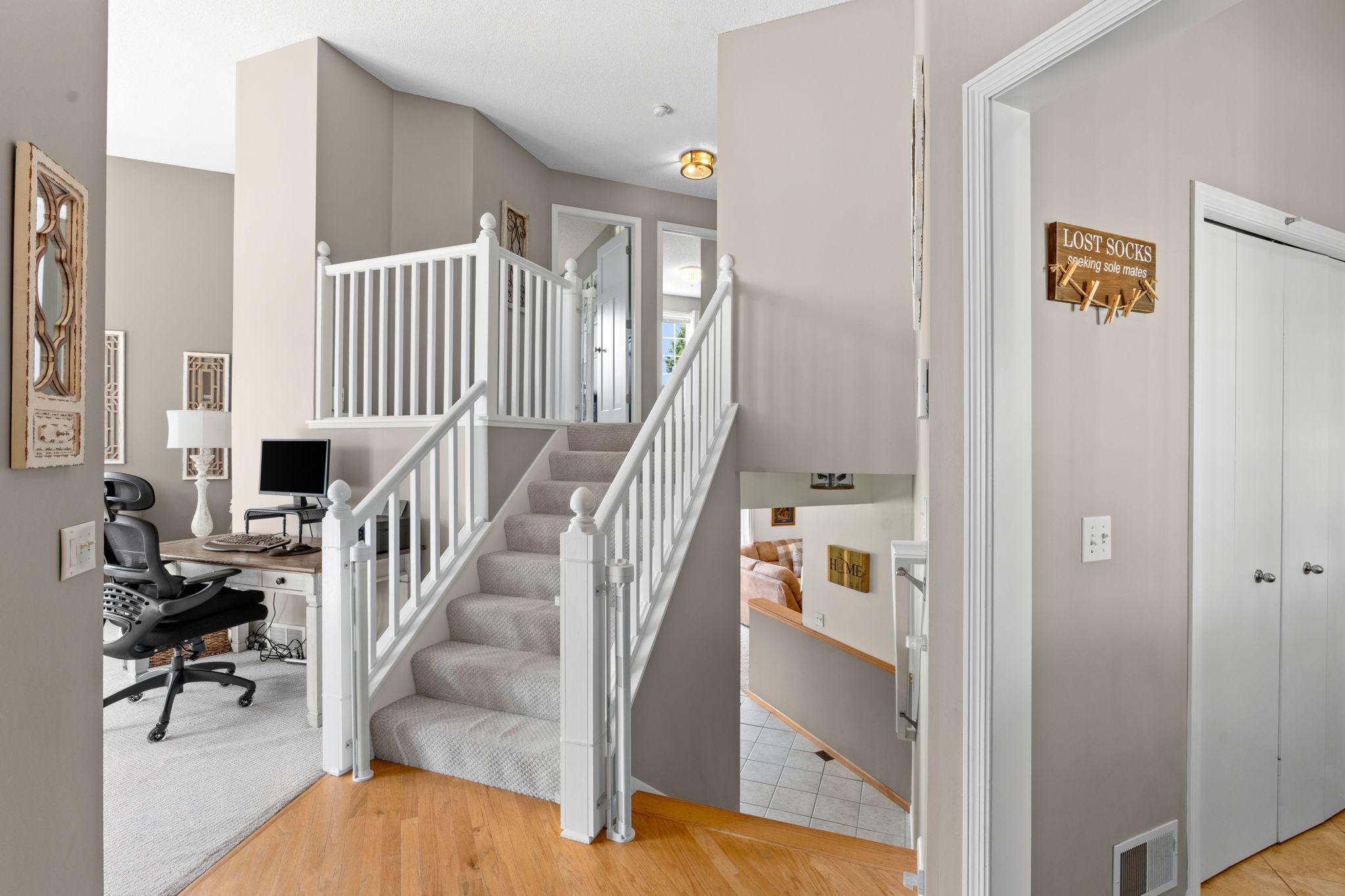 18-web-or-mls-9148 211th St W-27.jpg