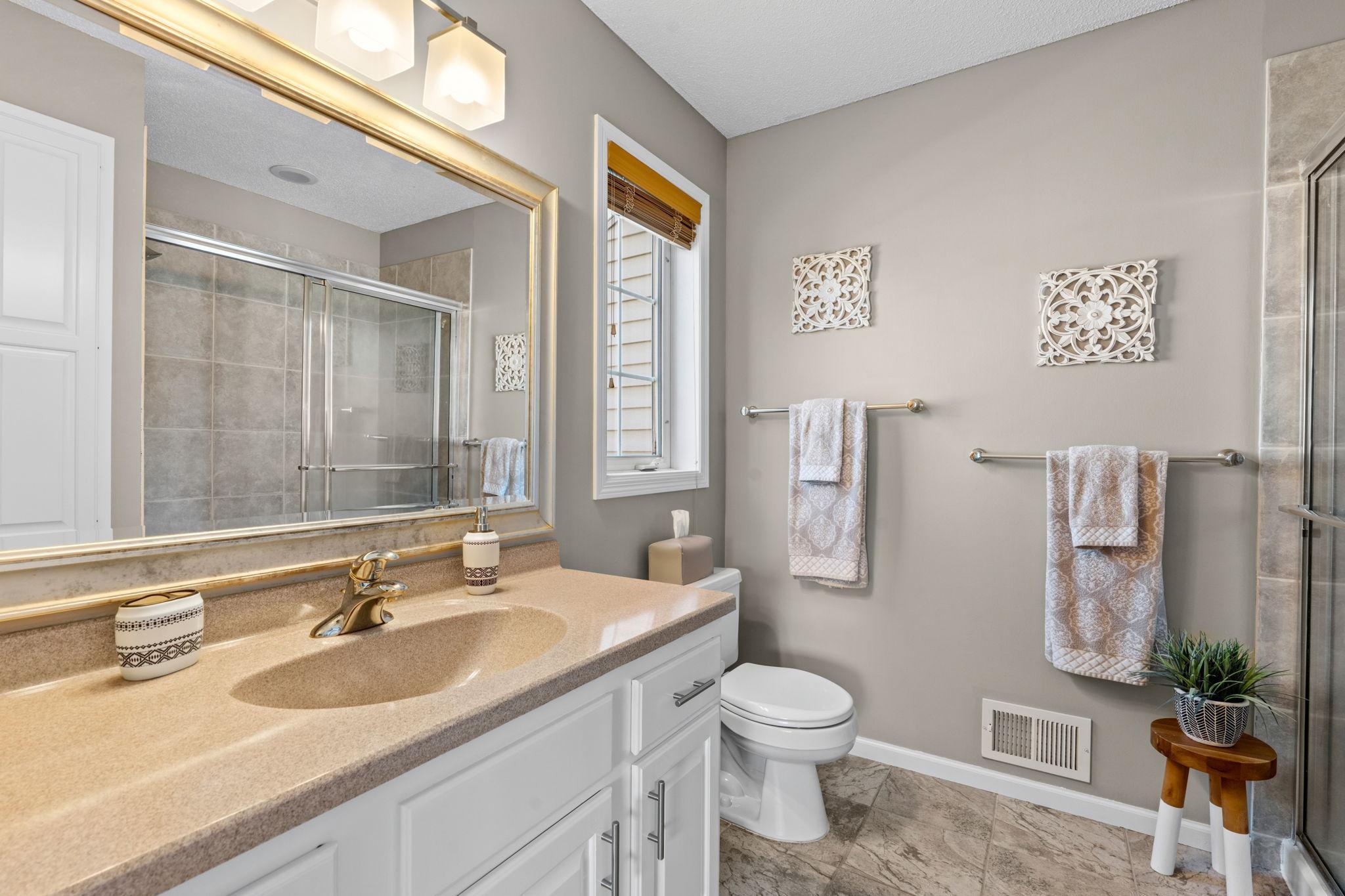 33-web-or-mls-9148 211th St W-42.jpg
