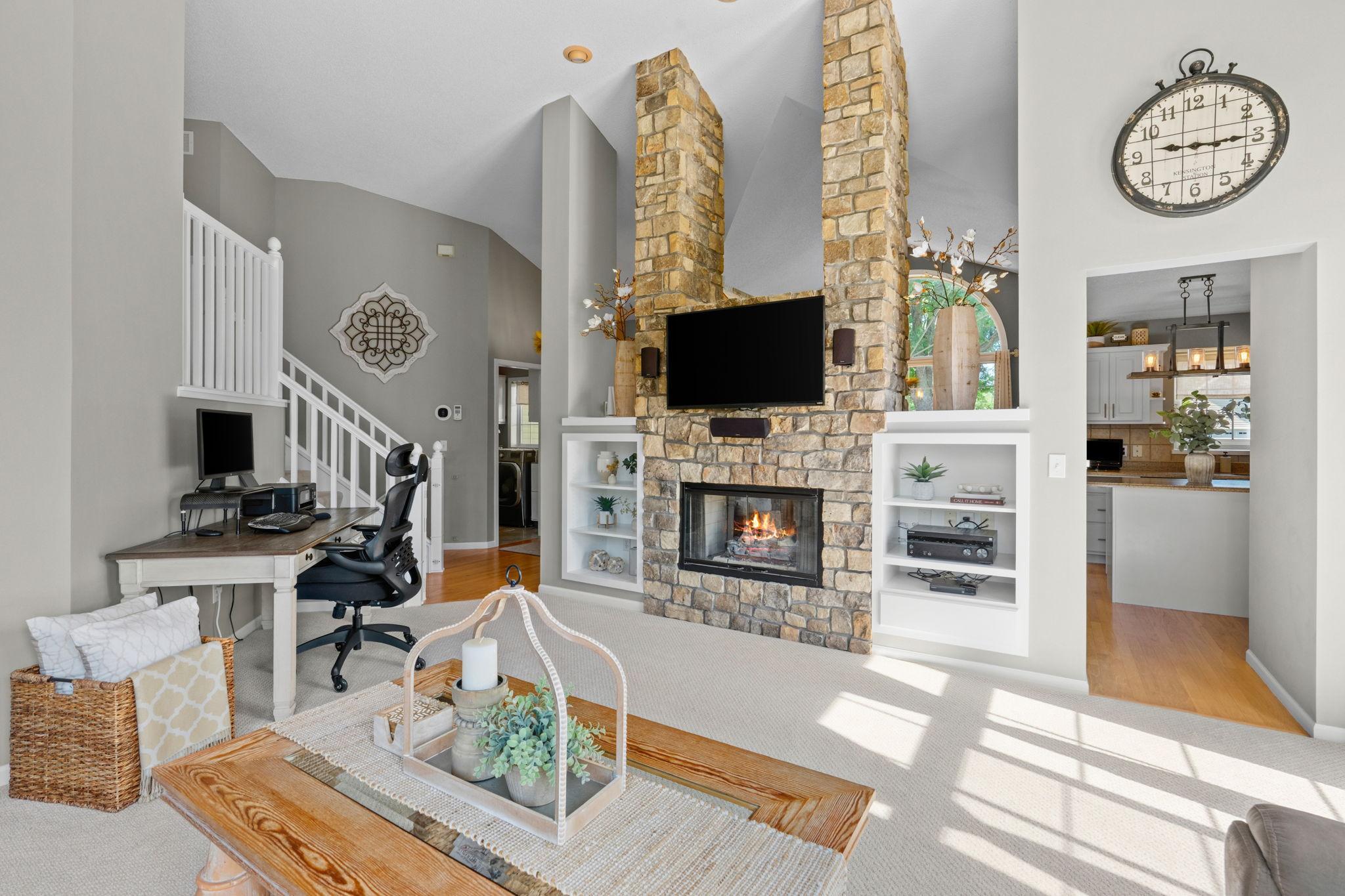29-web-or-mls-9148 211th St W-38.jpg