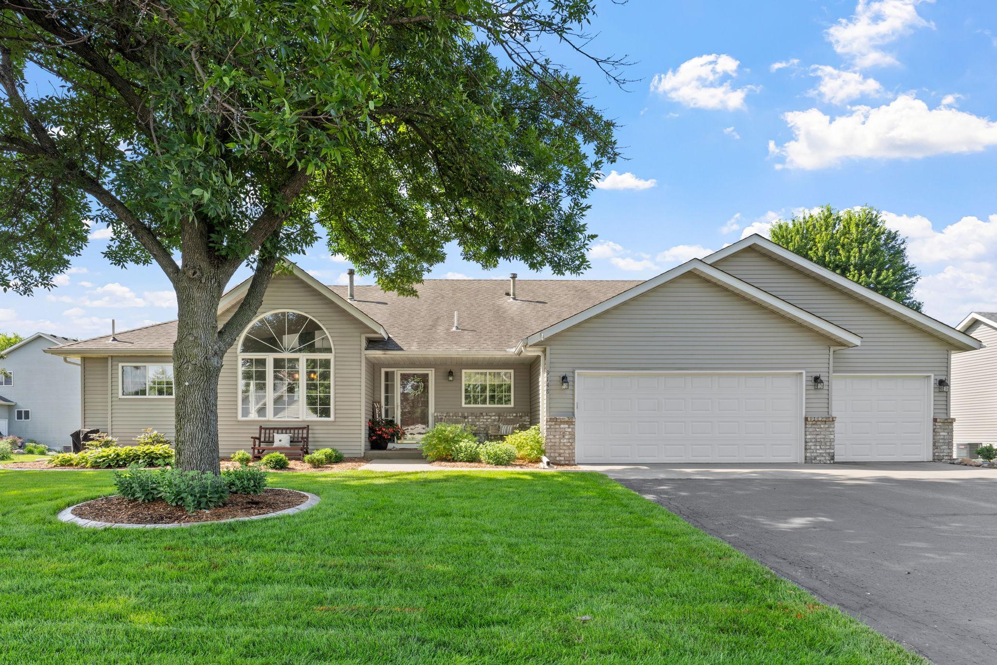 1-web-or-mls-9148 211th St W-1.jpg