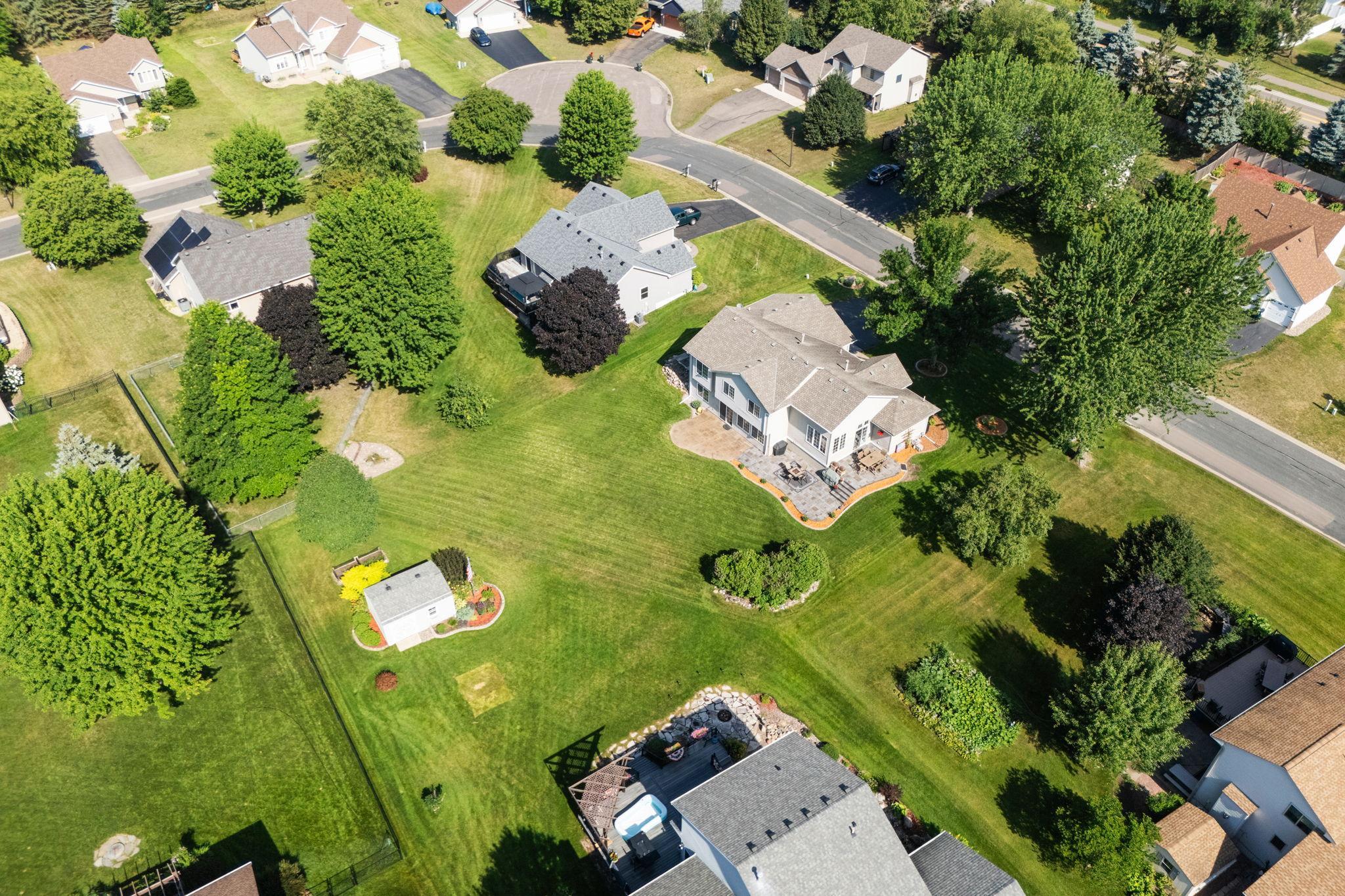 3-web-or-mls-9148 211th St W-17.jpg