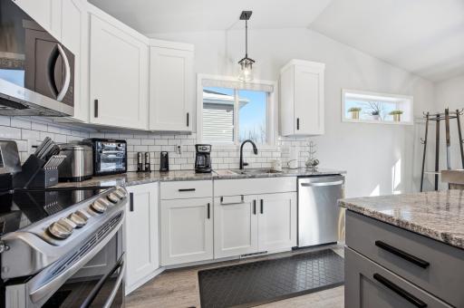 5848 Deb Drive W, West Fargo, ND 58078