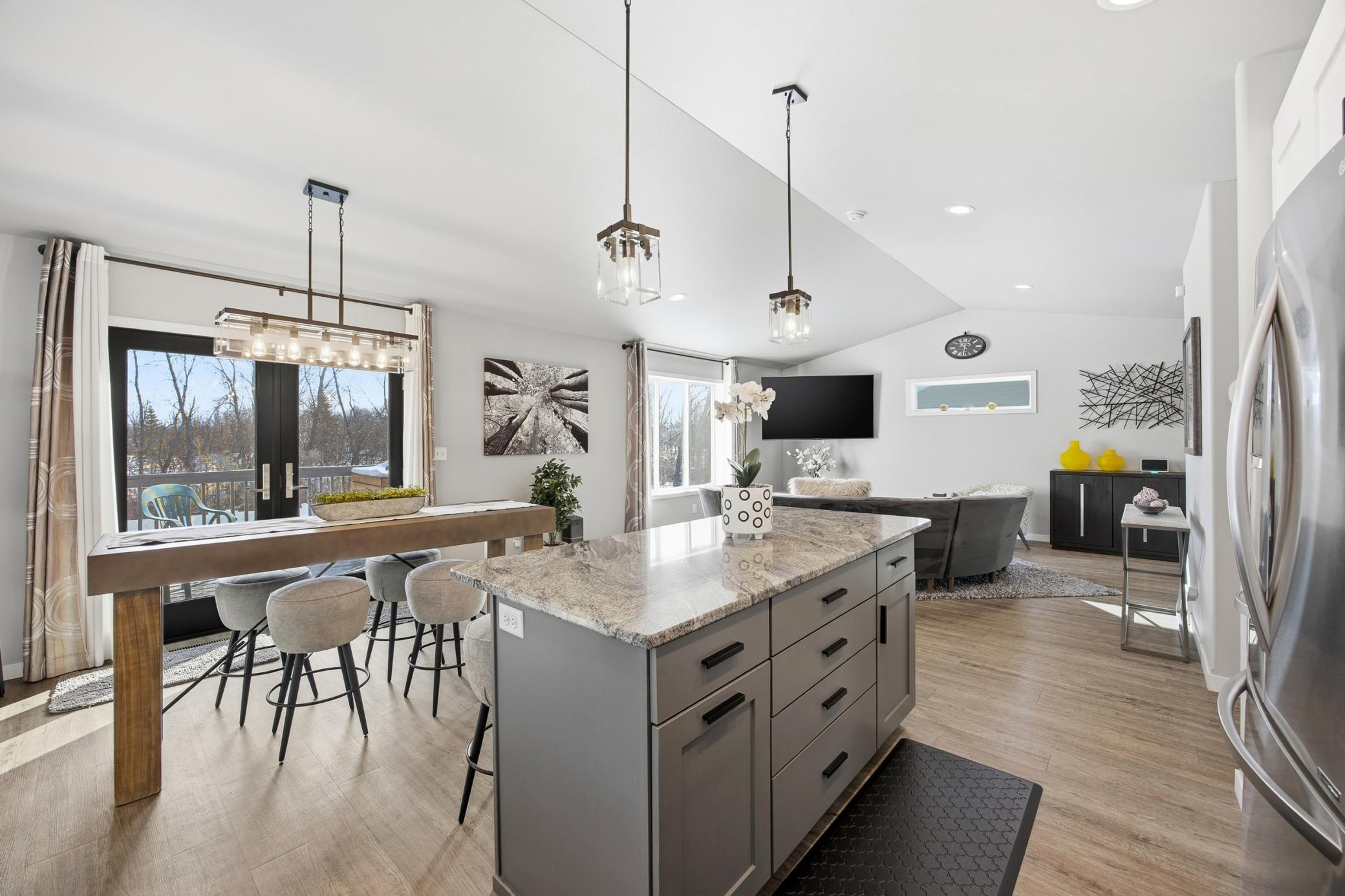 Kitchen/Dining