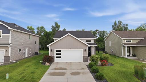 5848 Deb Drive W, West Fargo, ND 58078