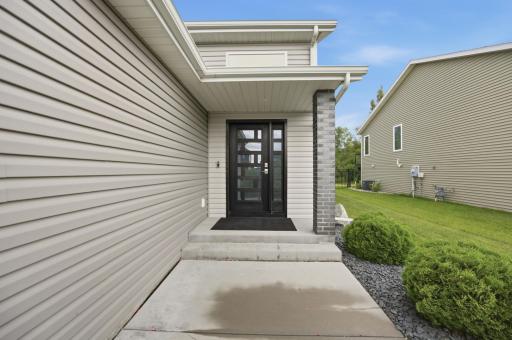 5848 Deb Drive W, West Fargo, ND 58078