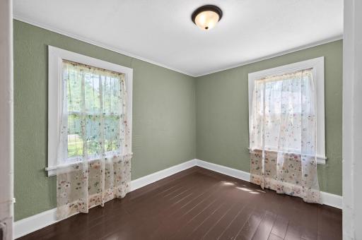 828 Englewood Avenue, Saint Paul, MN 55104